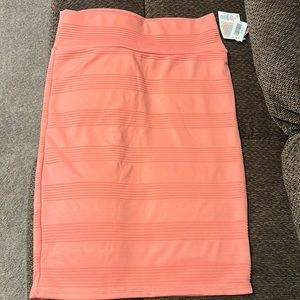 Cassie Lularoe orange coral skirt! Size large! NWT